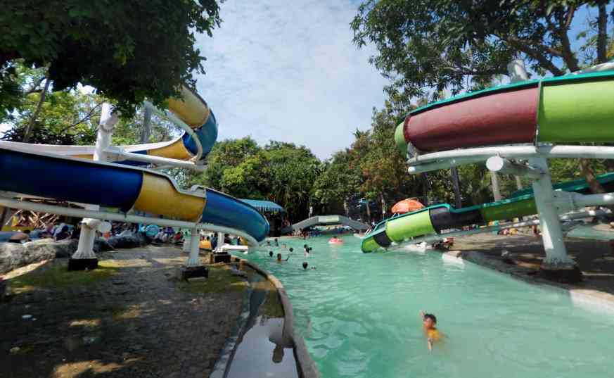 kolam renang cirebon