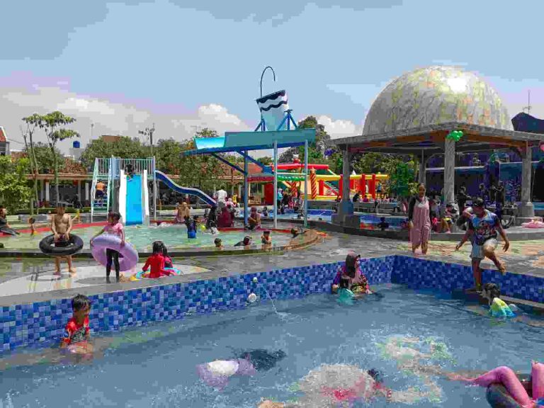 Yuk Kunjungi Kolam Renang Purwakarta Sekarang!