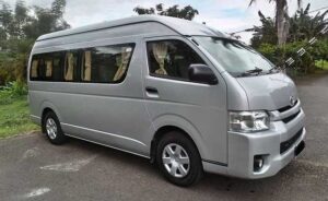 Kendaraan yang Ditawarkan Travel Surabaya Mojokerto