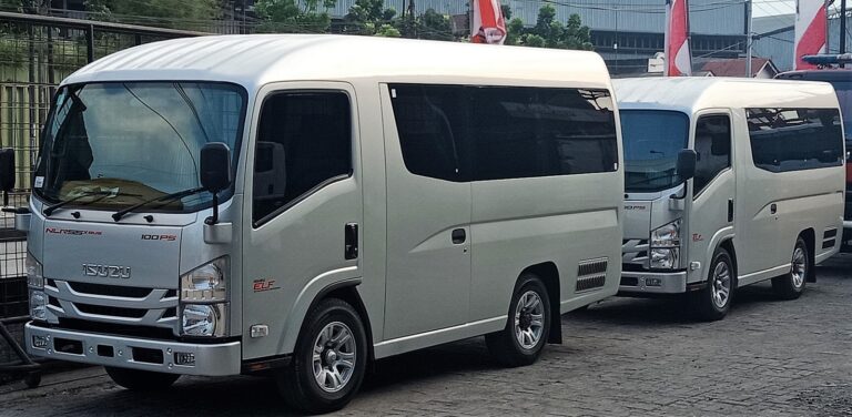 Layanan Eksklusif Travel Surabaya Garut, Lengkap!