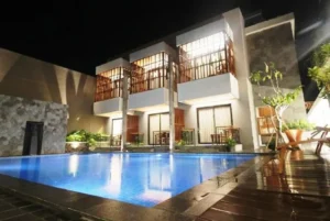 Grand Laguna Hotel & Villa Solo