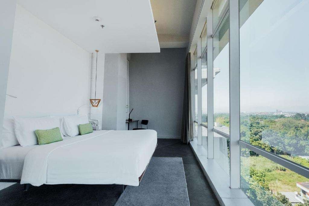 The Silk At Dago
