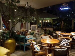 Kafe & Resto Es Krim Lind