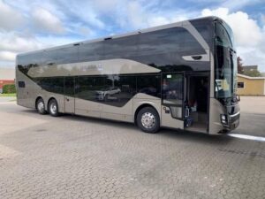 Sewa Bus Luxury Semarang Murah