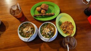 Soto Ayam Dargo Pak Wito