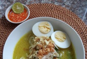 Soto Ayam Pak Ra'an