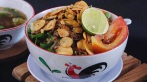 Soto Ayam khas Semarang Pak Man ialah soto enak di Semarang