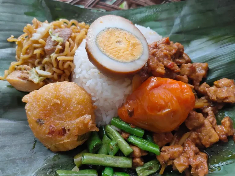 11 Tempat Makan di Tegal, Harga Terjangkau!