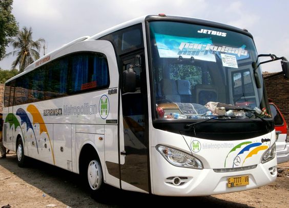 Sewa Bus Pariwisata Solo