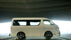 Sewa Hiace Semarang ke Bali