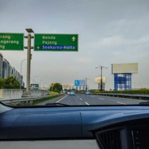 Sewa Hiace Jakarta Bandara Soeta