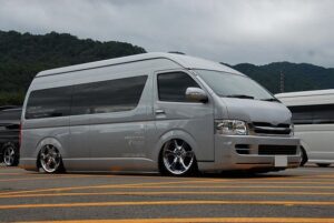 Rental Mobil Semarang dengan Sopir