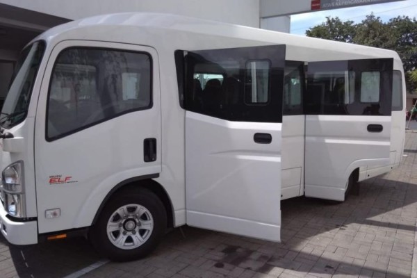 Sewa Elf Kota Semarang, Transportasi Keluarga Terbaik 2024