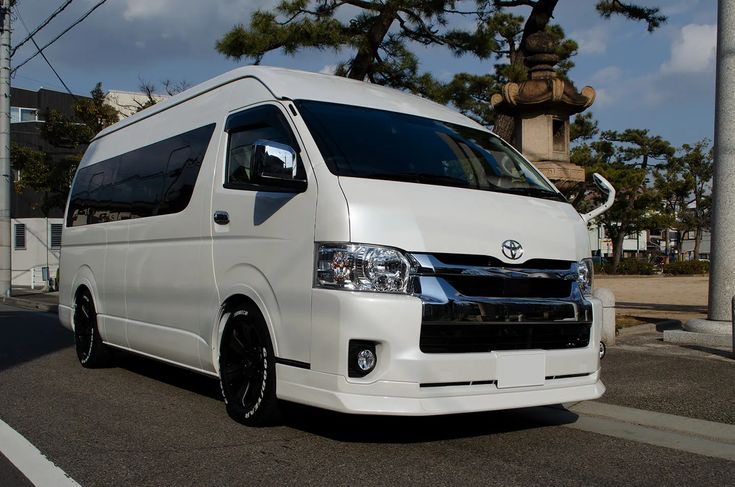 Rental Mobil Hiace Terdekat